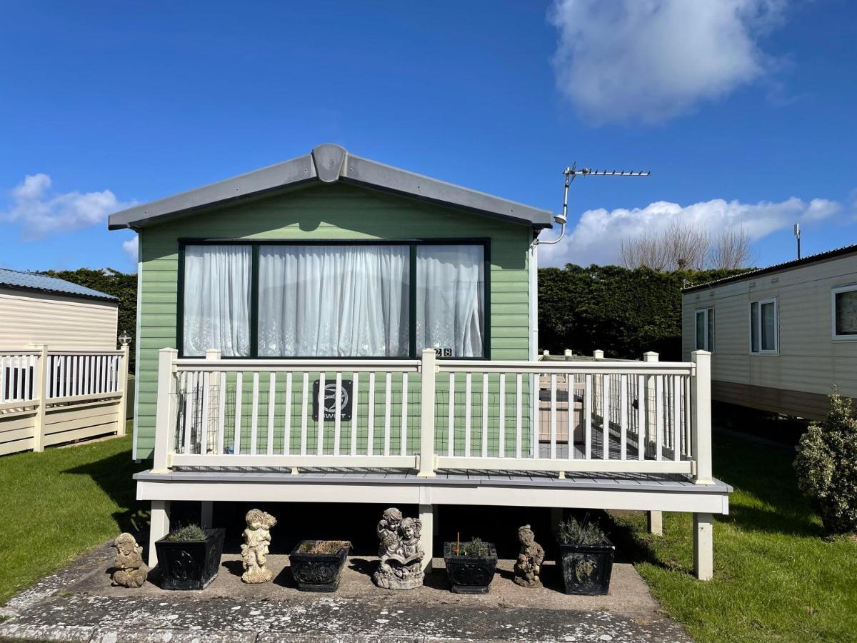 6 Berth Pet Friendly Caravan On Sandy Glade Berrow Exterior foto