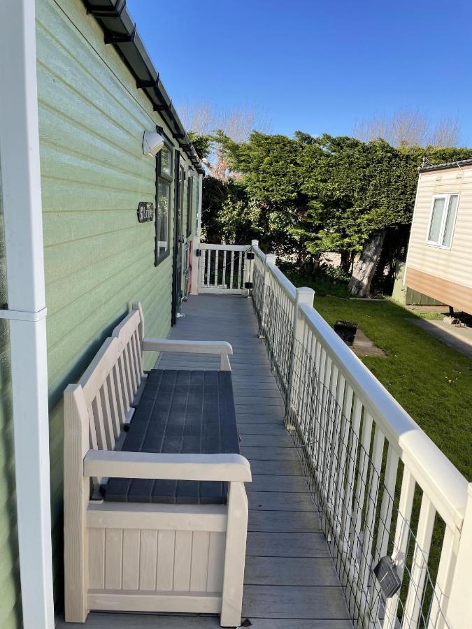 6 Berth Pet Friendly Caravan On Sandy Glade Berrow Exterior foto